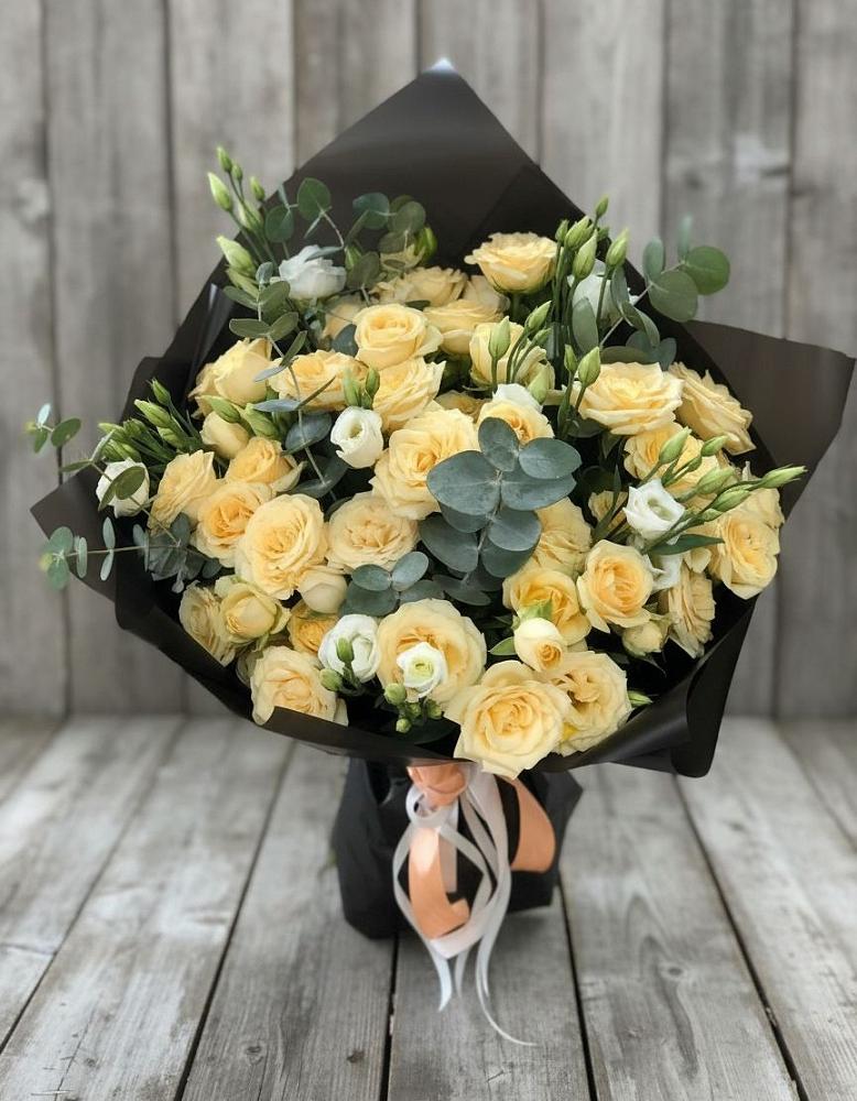 Букет цветов из: Розы и Лизиантусы в Григорьевское