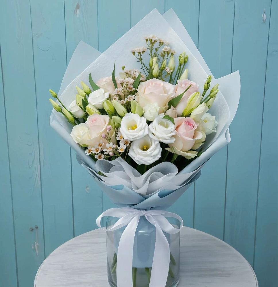 Букет цветов из: Розы и Лизиантусы в Григорьевское