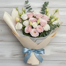 Букет цветов из:  Лизиантусы в Григорьевское