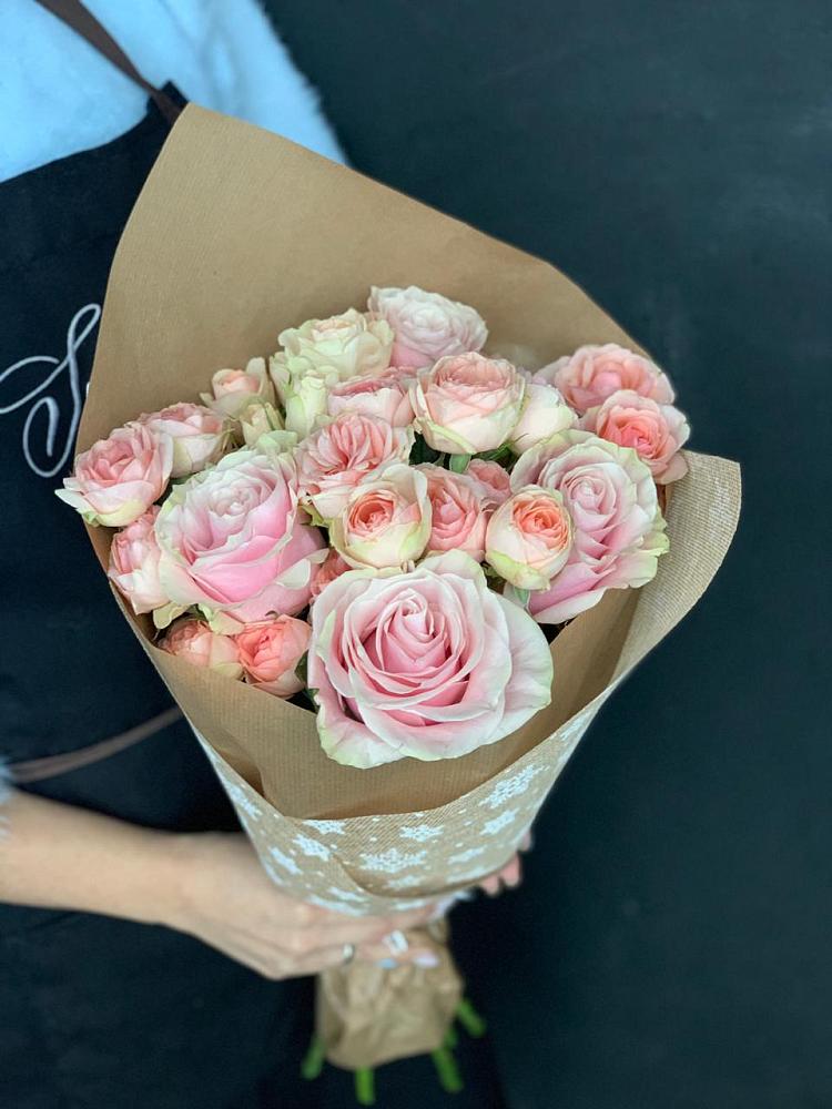 Букет цветов из: Хризантемы и Розы в Григорьевское