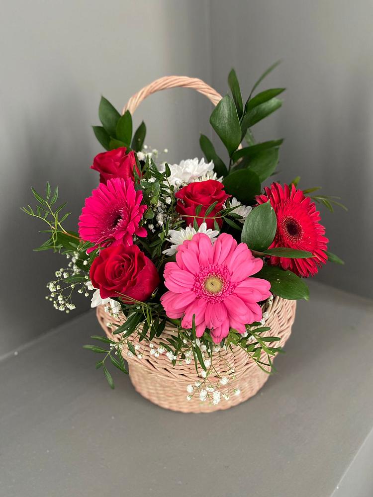 Цветочная композиция из Розы, Хризантемы и Герберы в корзине в Григорьевское