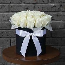 Цветочная композиция из Розы в шляпной коробке в Григорьевское